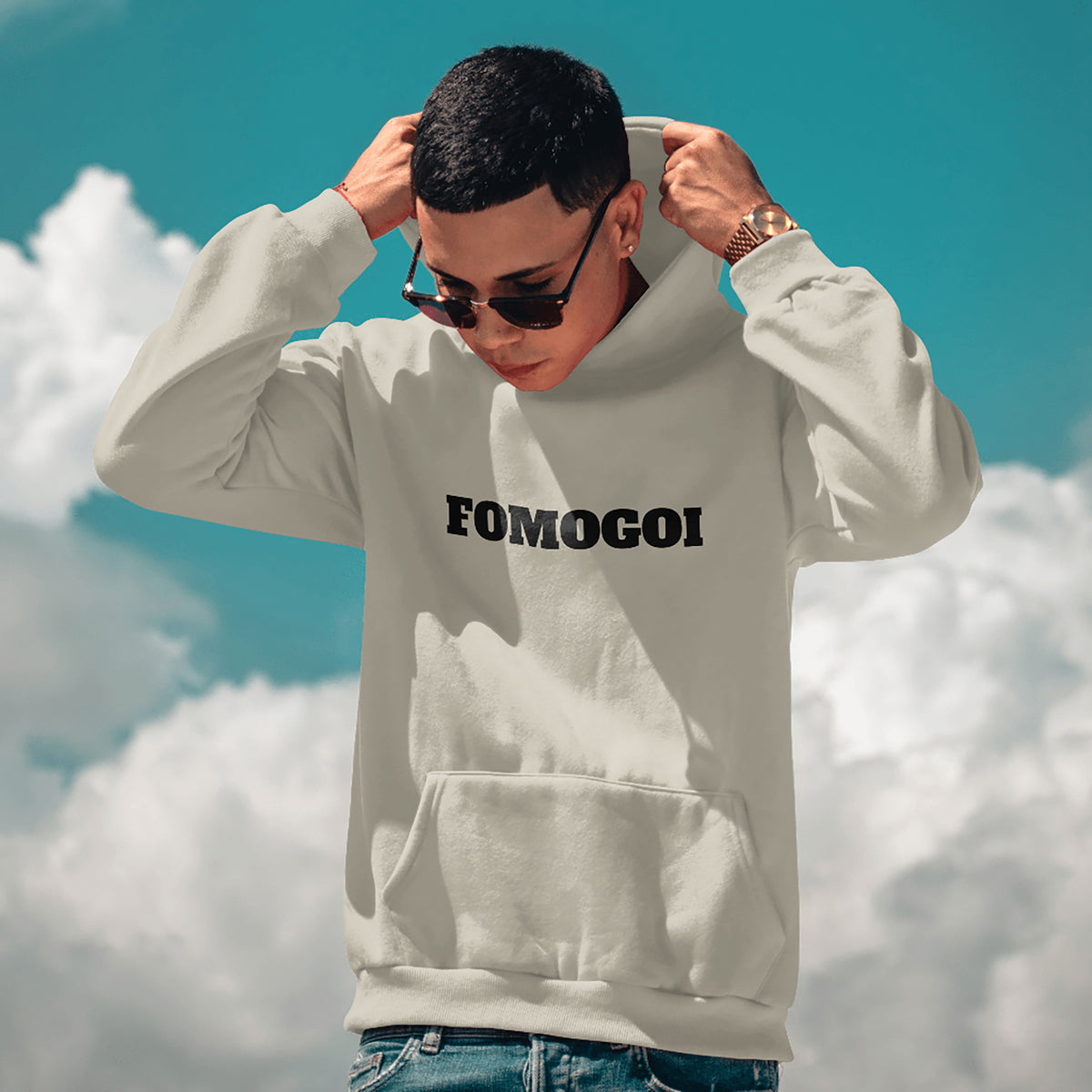 FOMOGOI Signature Hoodie | Light
