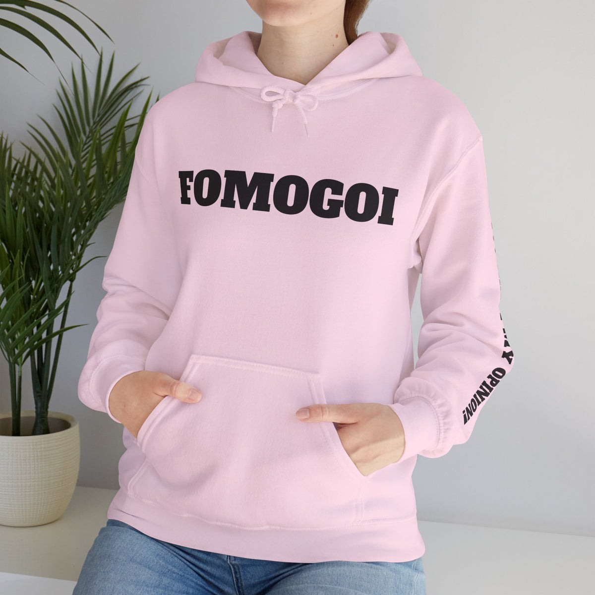 FOMOGOI Signature Hoodie | Light